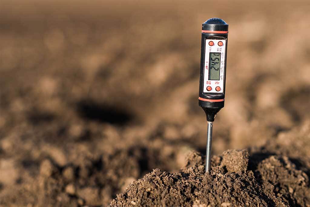 Soil meter for measured PH, temperature and moisture at field